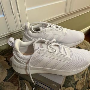 Mens Adidas size 12 white BRAND NEW - NEVER WORN Racer TR21